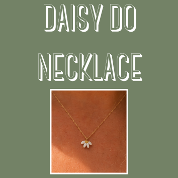 Daisy Do    Necklace and Earring Set